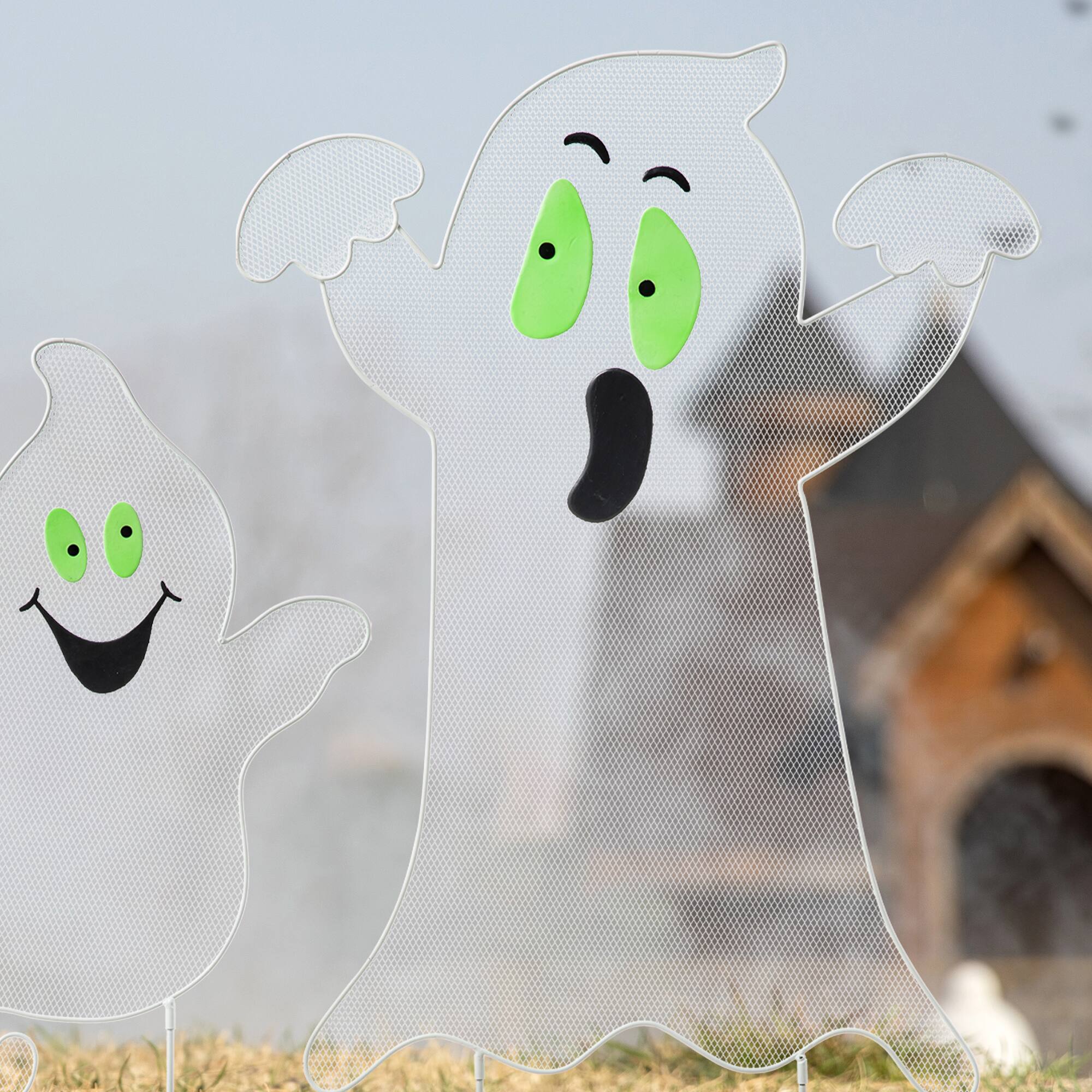 Glitzhome® 3.3ft. Halloween Metal Mesh Glow in Dark Ghost Family Yard Stake Set